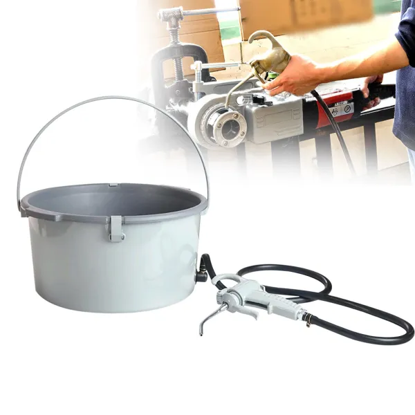 Handheld Bucket Oiler Light Oil Gun for Pipe Threader Tools Oil Bucket Gun Set Light Oil Gun Barrer