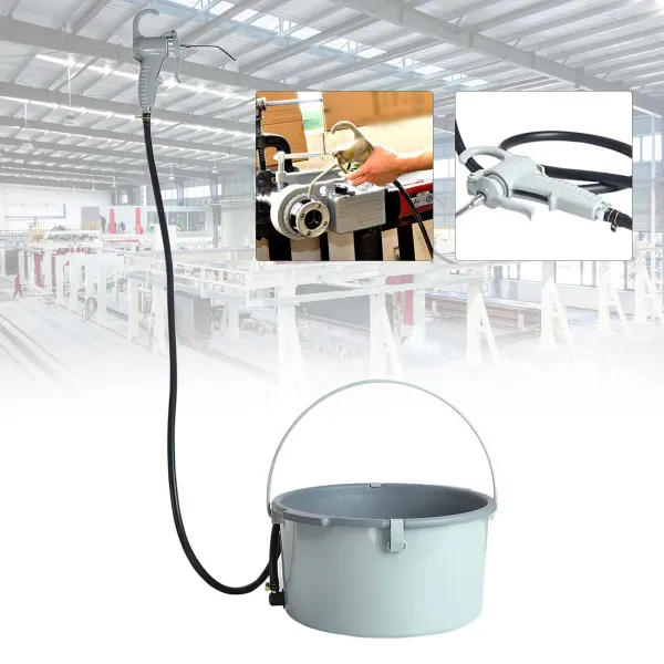 Handheld Bucket Oiler Light Oil Gun for Pipe Threader Tools Oil Bucket Gun Set Light Oil Gun Barrer